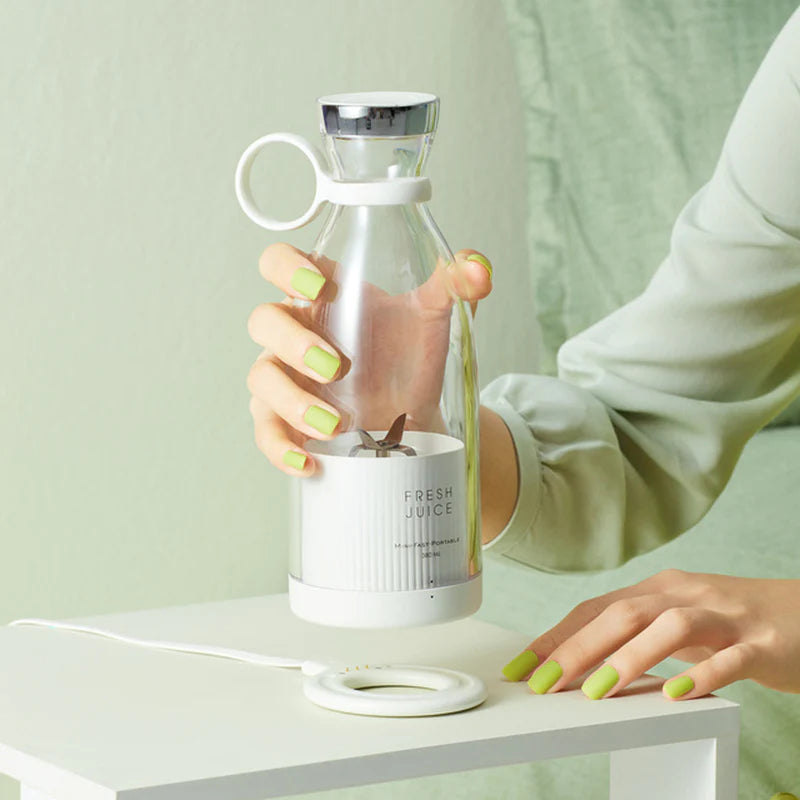 Portable (Bottle,Blender) Electric Fresh Juice Extractors Wireless 